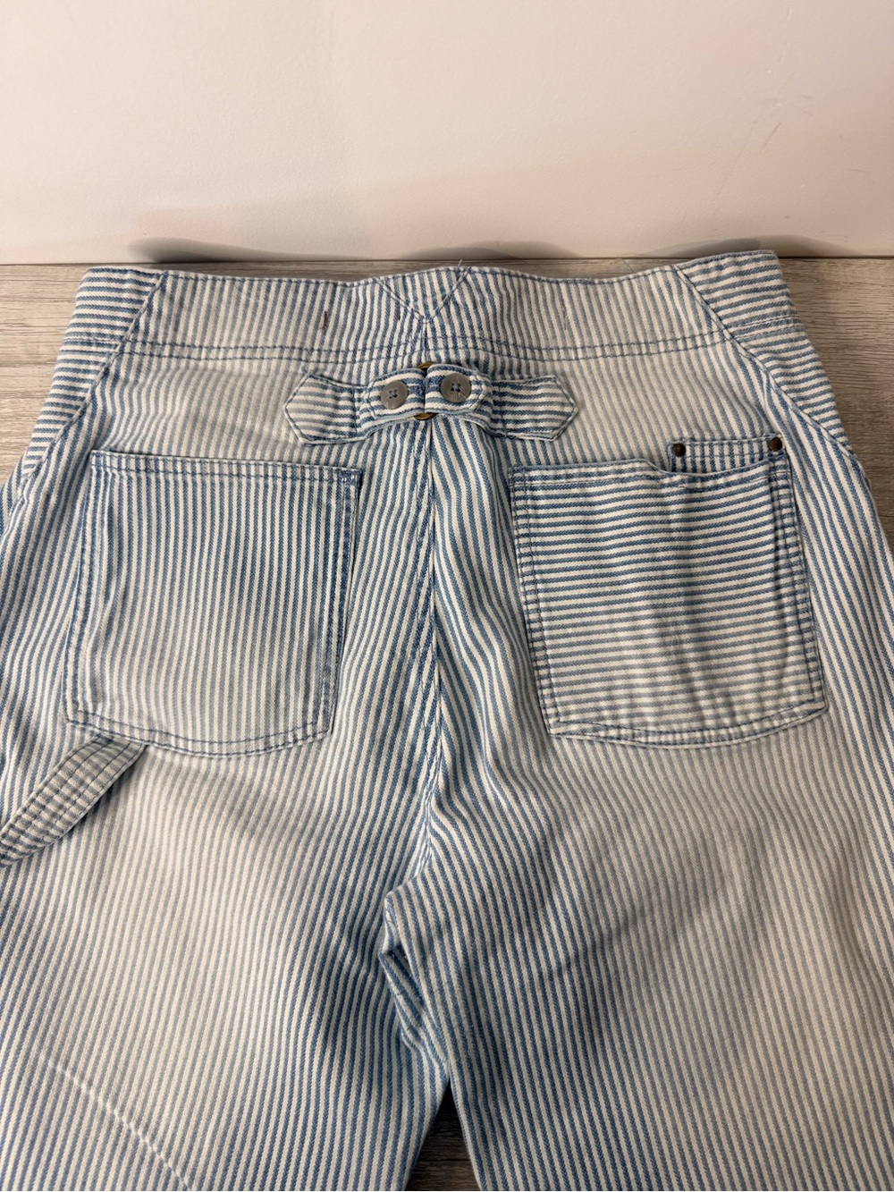Anthropologie Pilcro Striped High-Rise Utility Patch Pocket Crop Jeans Size 28 - Picture 7 of 10